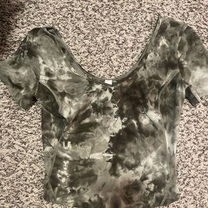 lululemon athletica Black and Gray Tie-Dye Short Sleeve Top